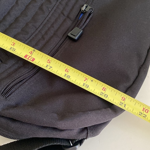 AmeriBag Healthy Back Large Black Sling Bag - Picture 10 of 13